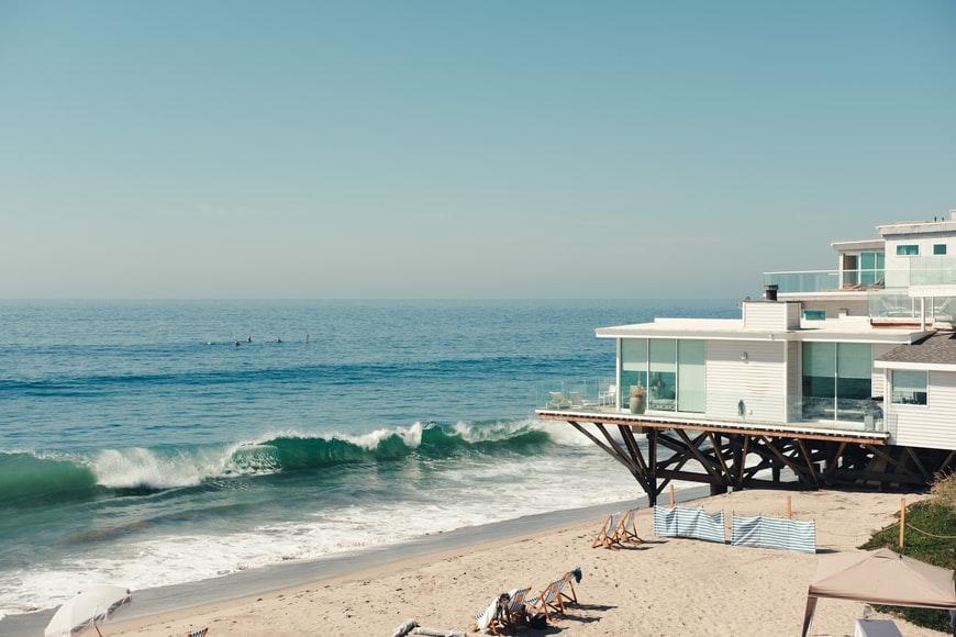 Affordable Beach House Rentals and Web Design Costs in Lagos, Nigeria: Your Ultimate Guide